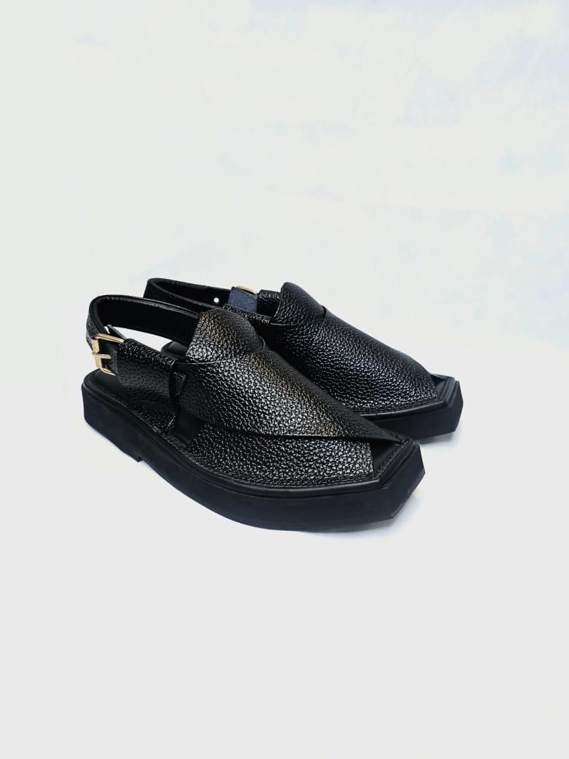 MIYAAR KAPTAAN BLACK DOTTED